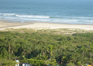 Praia do Caramborê em Peruíbe